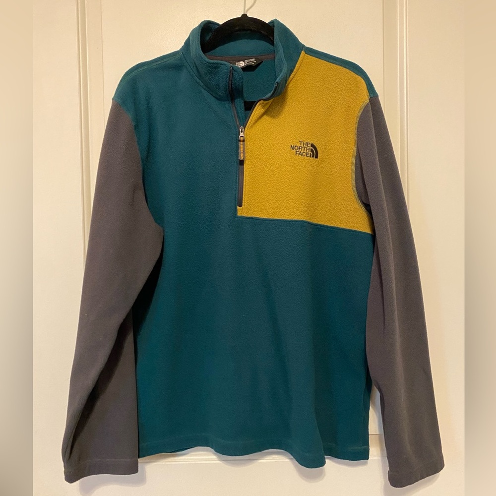 North Face Men’s pullover